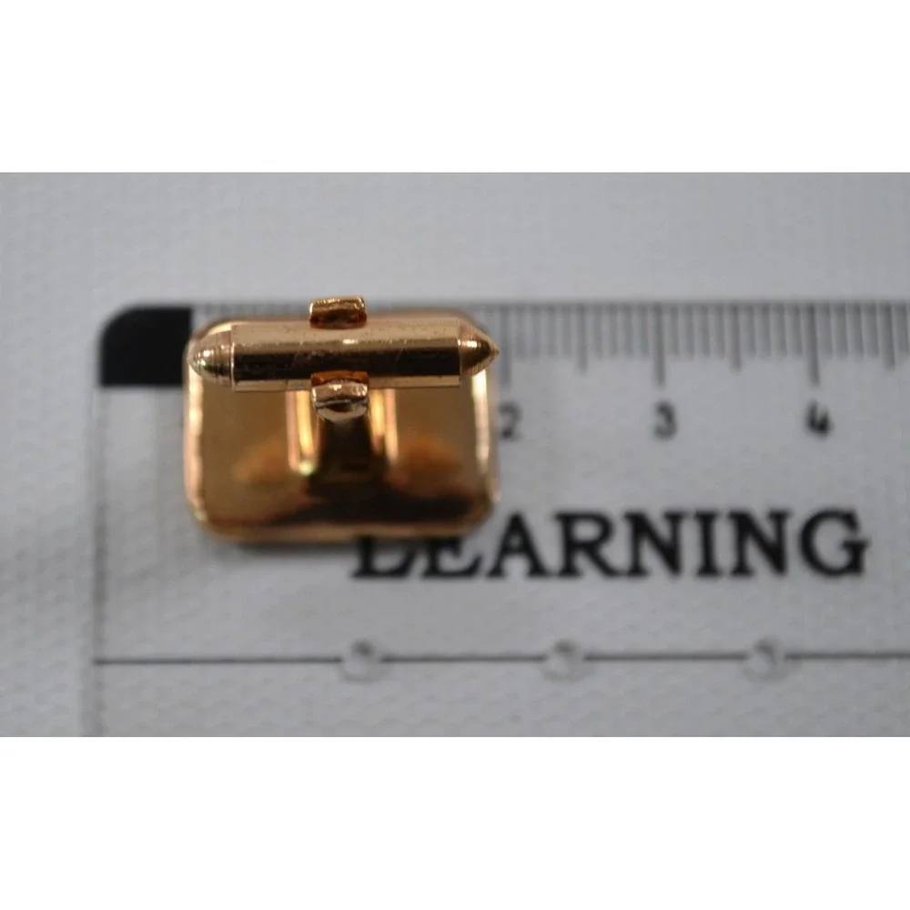 Vintage Men's Gold Toned Cuff Links Woven Pattern .75